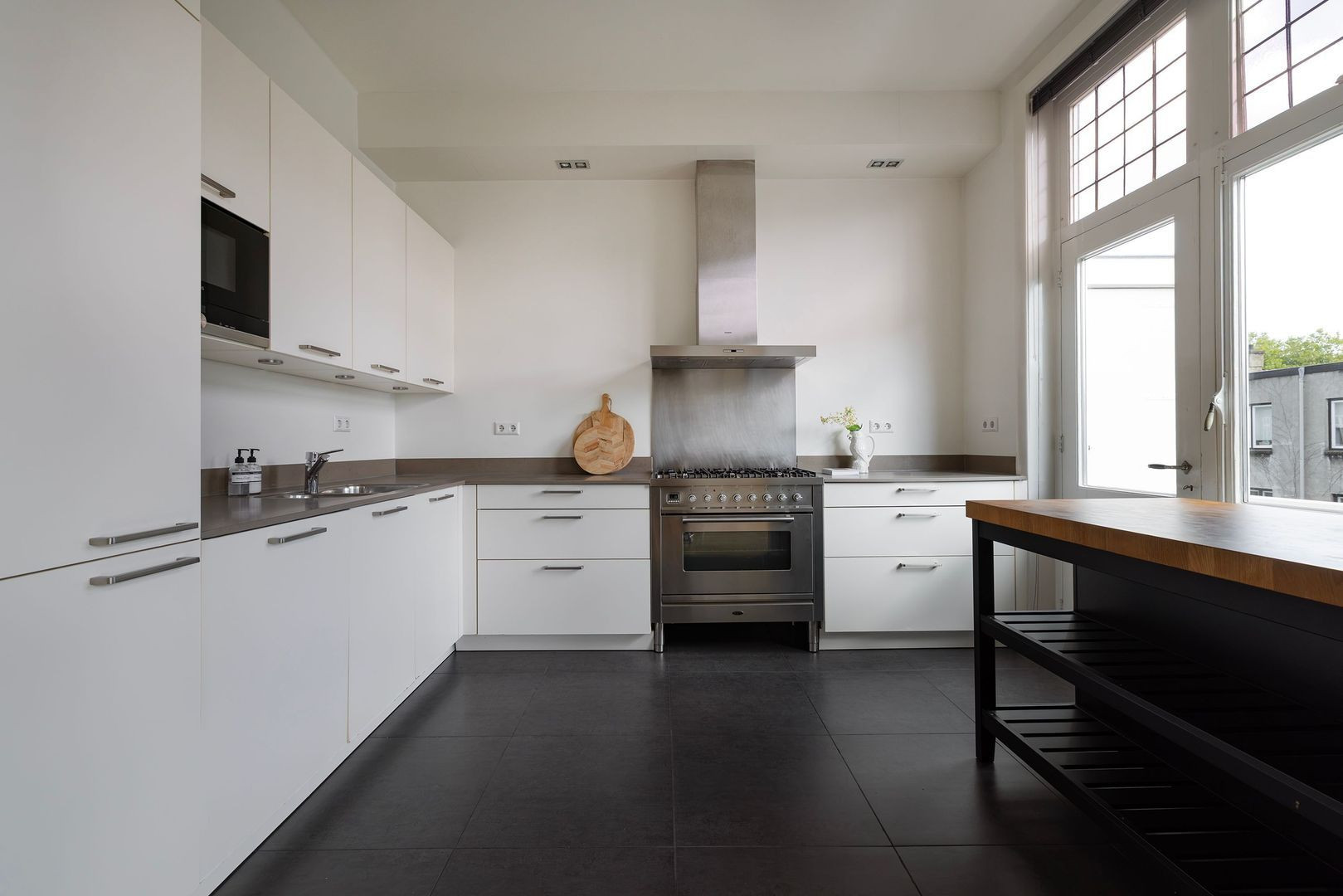 Appartement te koop: J.J. Viottastraat 21-2, Amsterdam