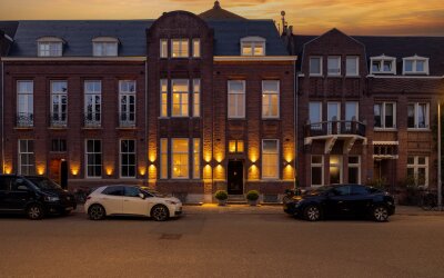 Huis te koop J.J. Viottastraat 46
