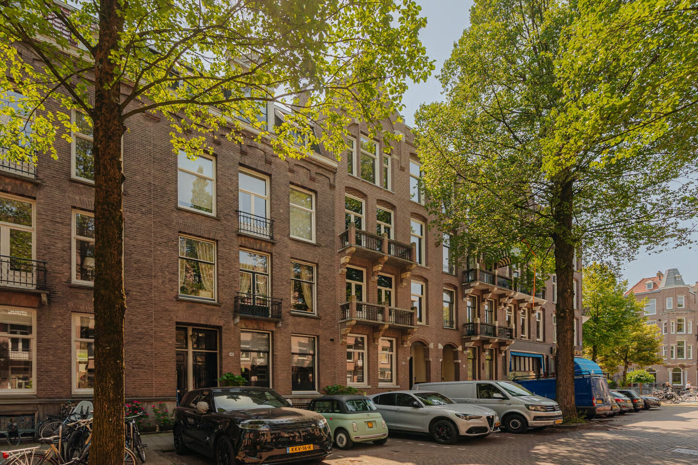 Appartement te koop: Johannes Verhulststraat 143D, Amsterdam
