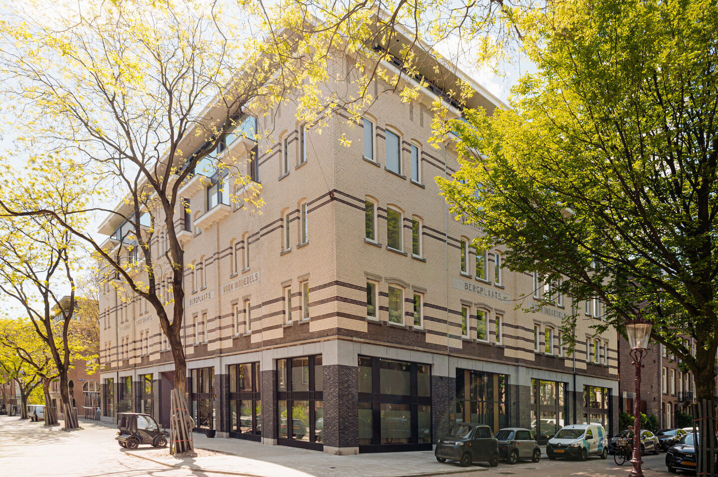 Appartement te koop: Nicolaas Maesstraat 111D, Amsterdam