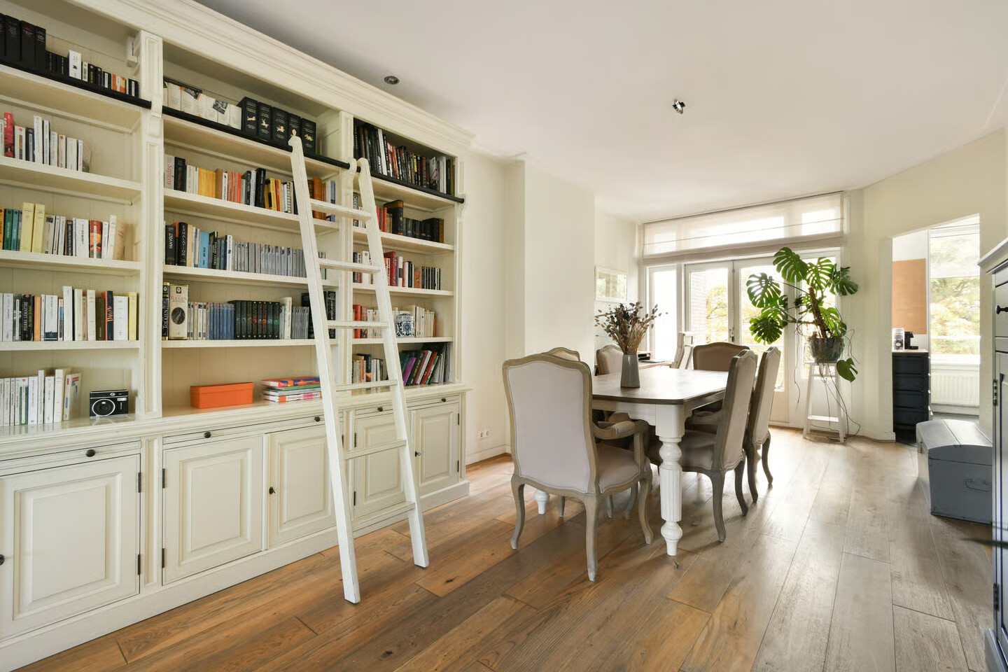 Appartement te koop: Hobbemakade 79-3, Amsterdam