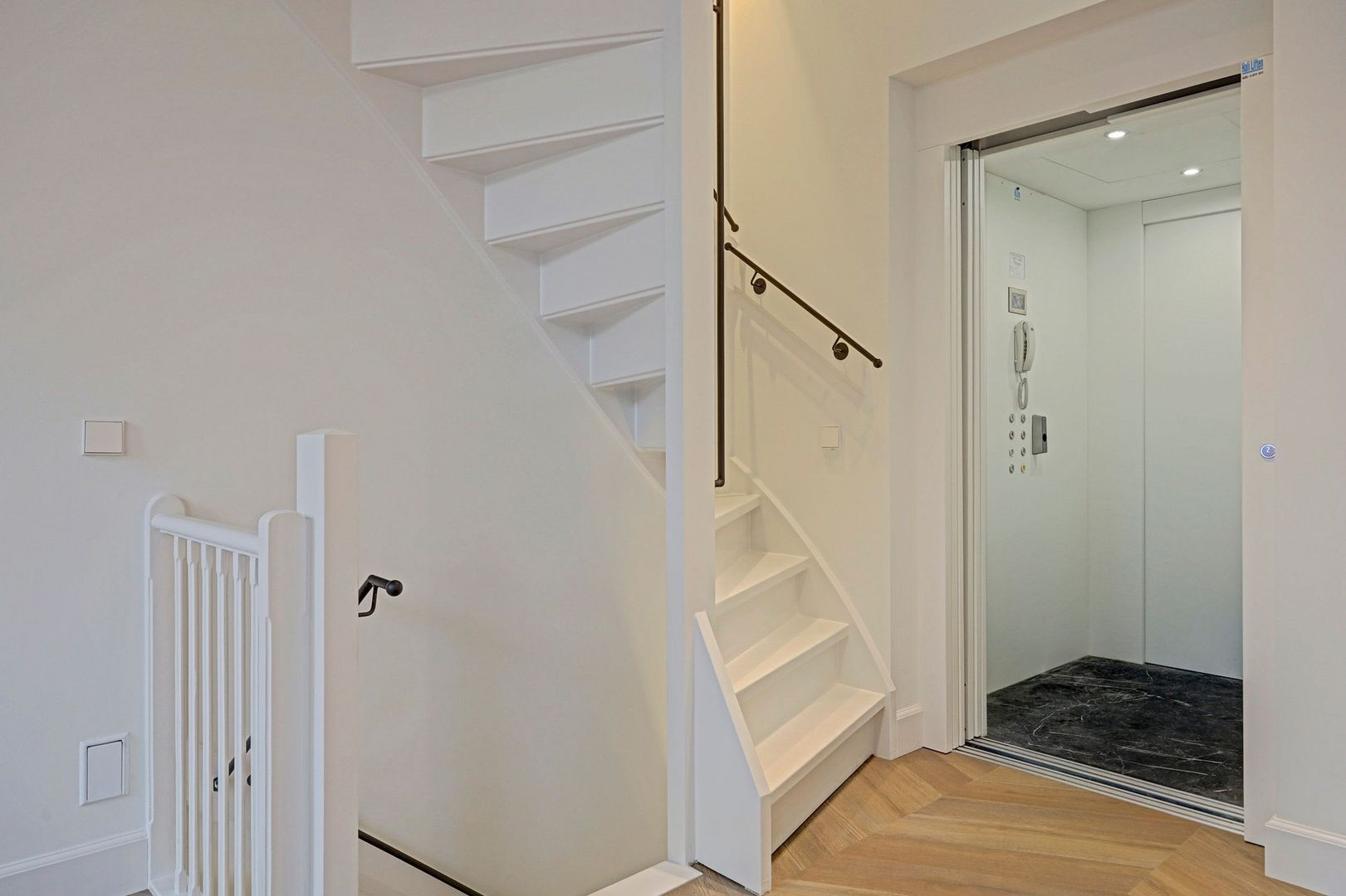 Appartement te koop: Van Breestraat 148-2, Amsterdam