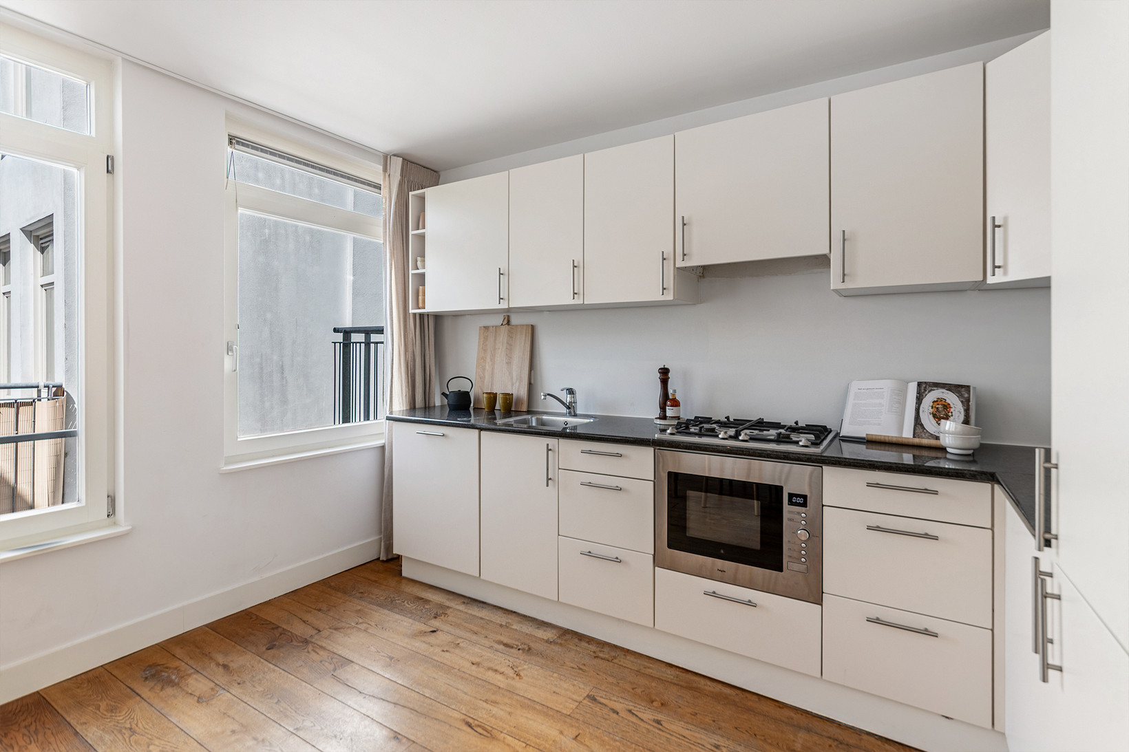 Appartement te koop: Ferdinand Bolstraat 162-3, Amsterdam