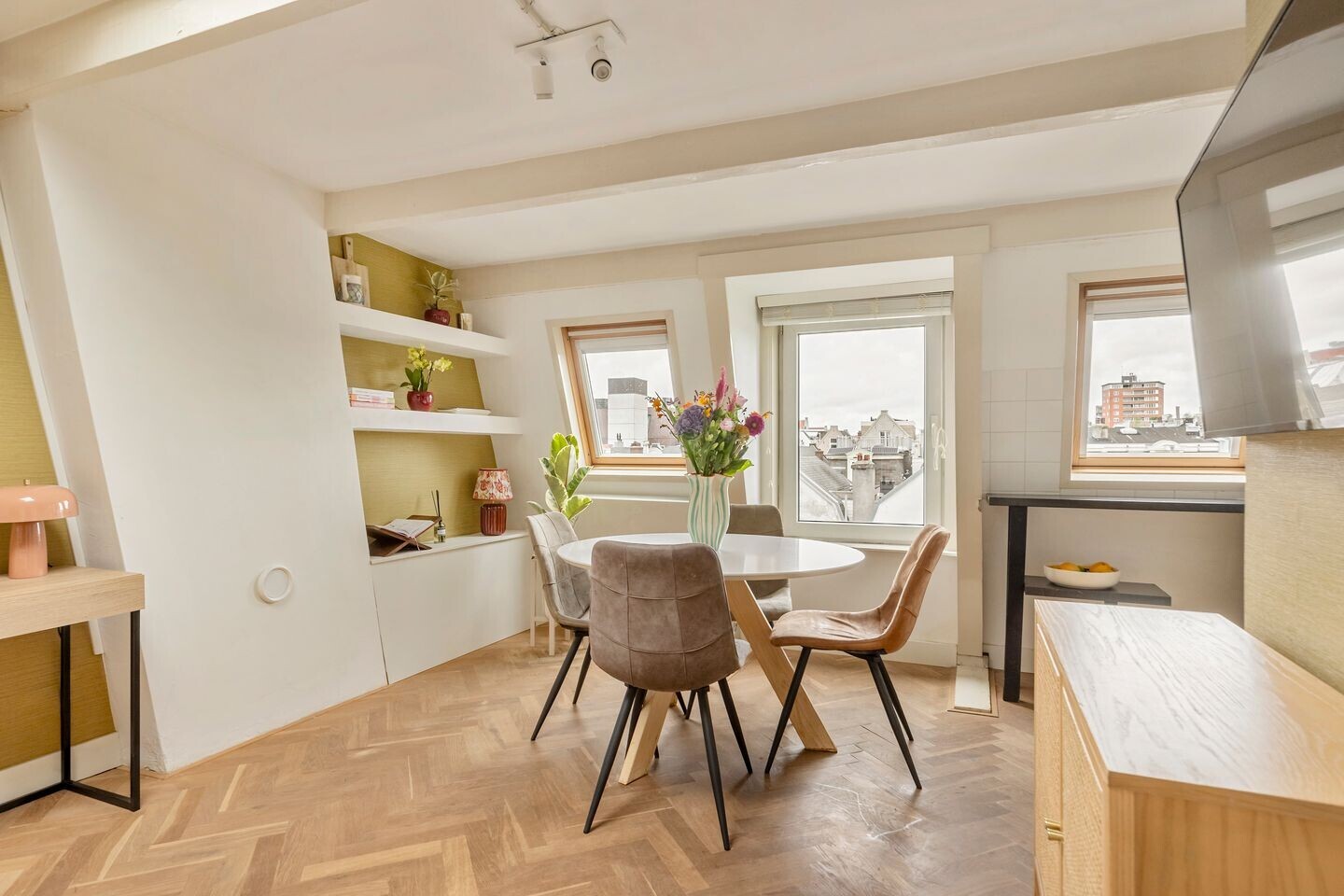Studio te koop: Eerste Jan Steenstraat 101-4A, Amsterdam