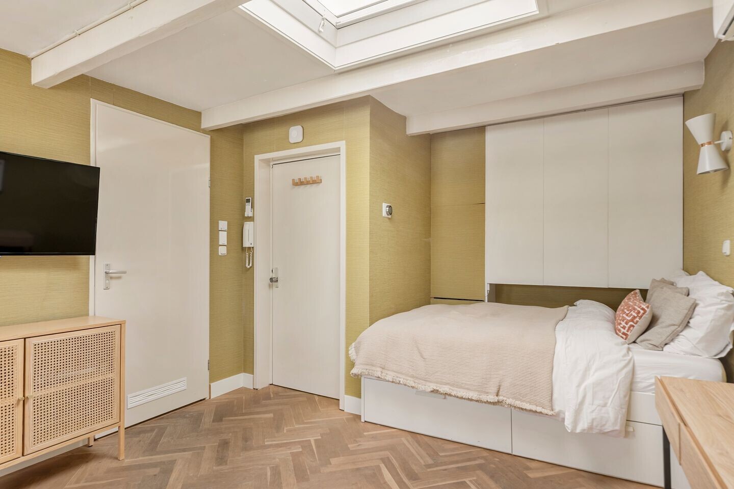 Studio te koop: Eerste Jan Steenstraat 101-4A, Amsterdam