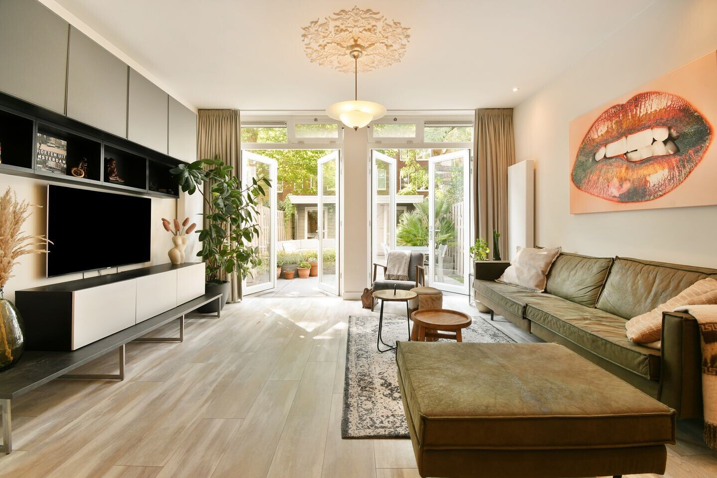 Appartement te koop: Van Ostadestraat 24H, Amsterdam