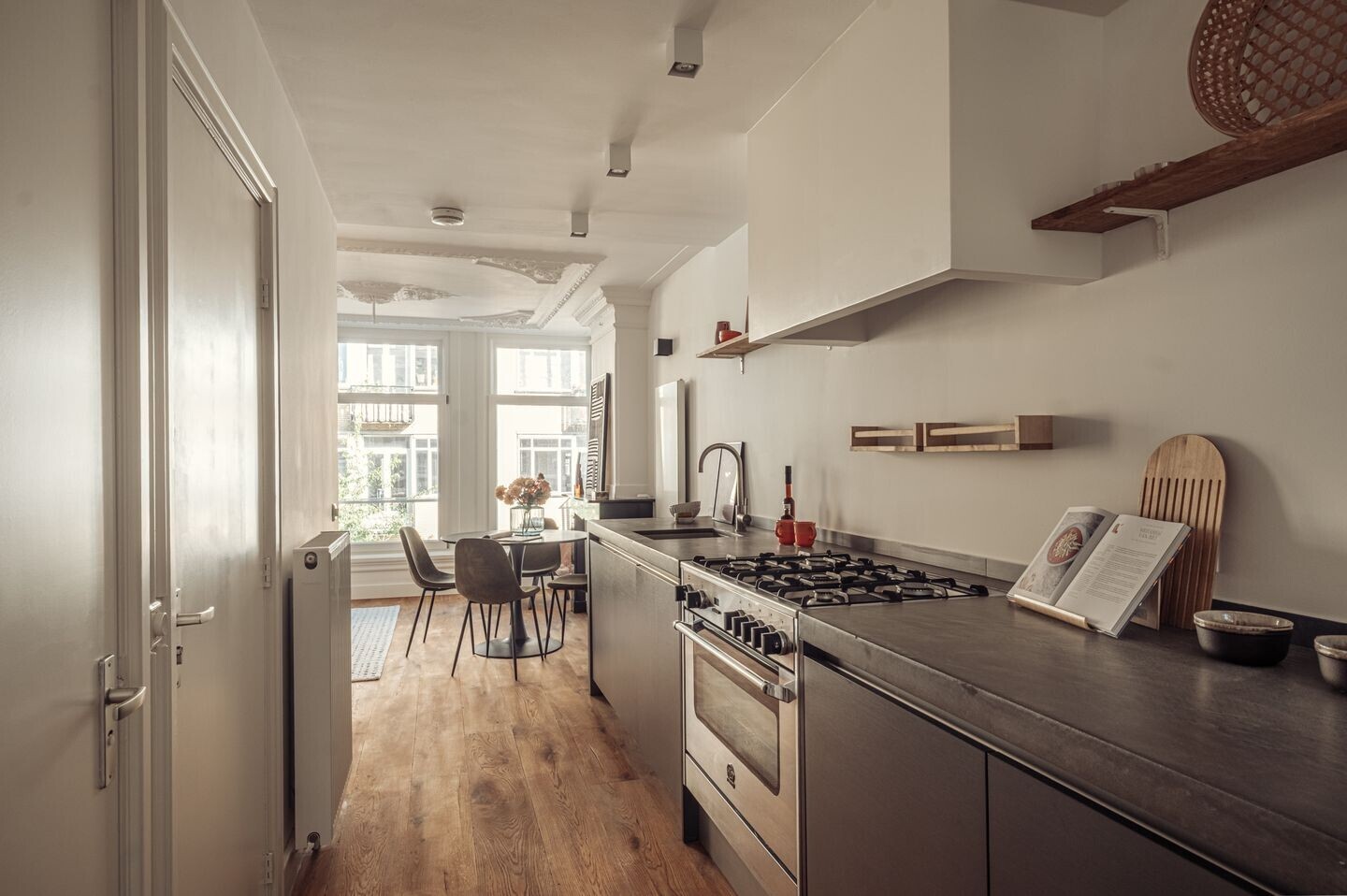 Studio te koop: Eerste Jan van der Heijdenstraat 94-3, Amsterdam