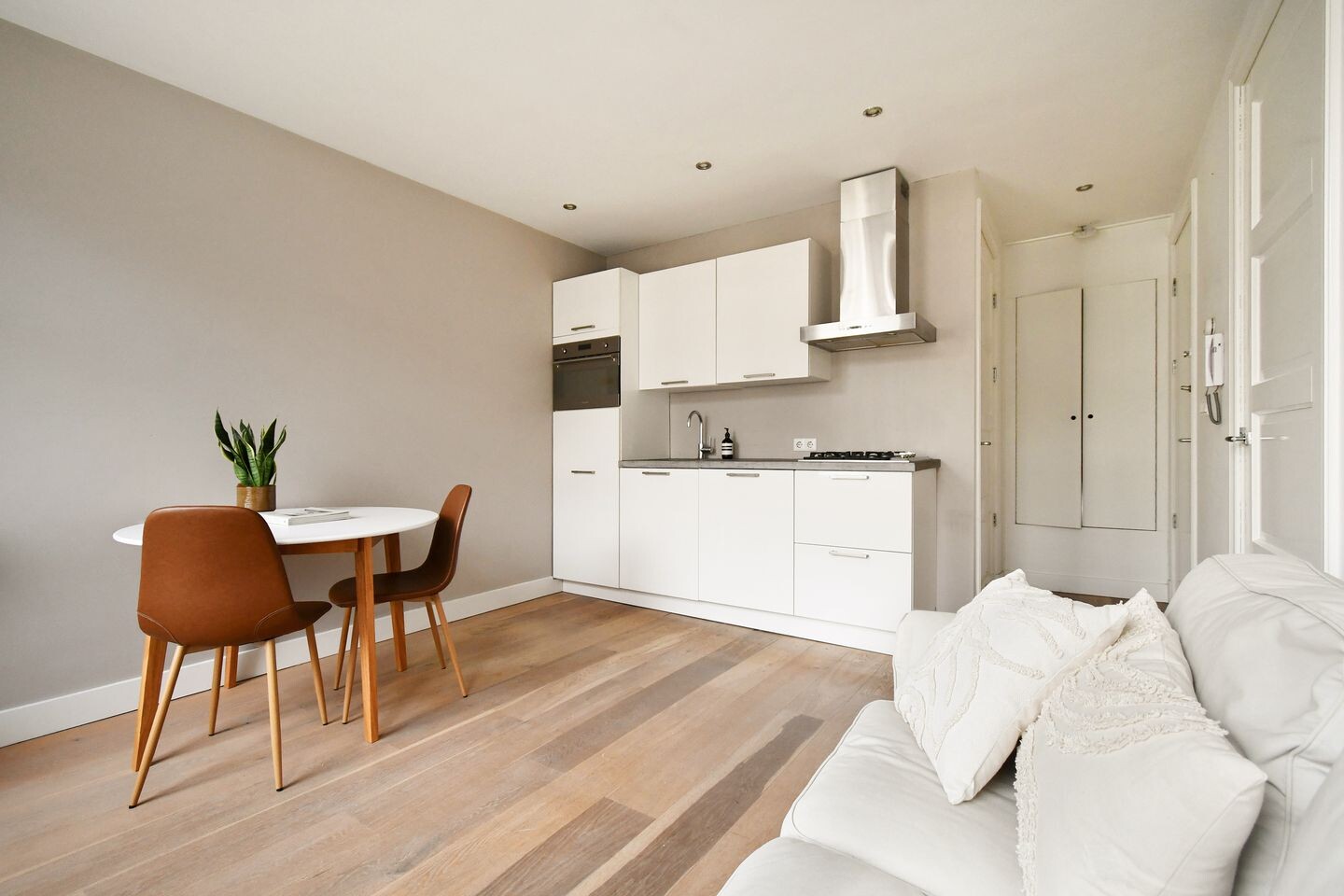 Studio te koop: Gerard Doustraat 94-2V, Amsterdam
