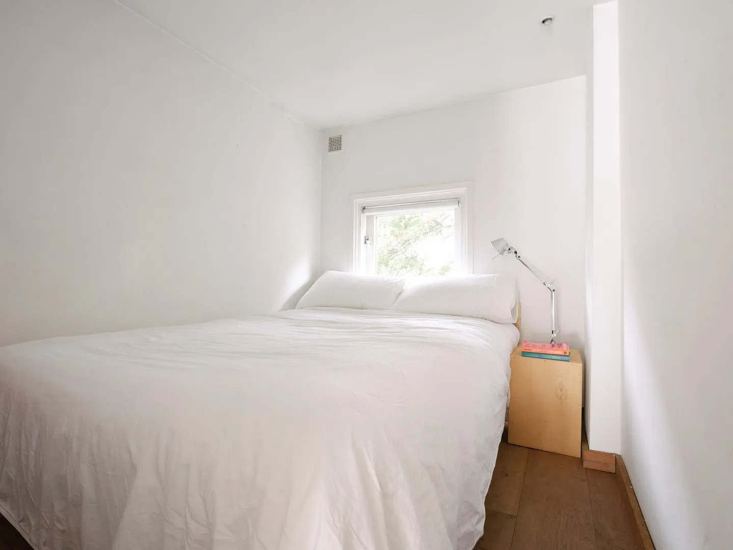 Studio te koop: Daniël Stalpertstraat 19H, Amsterdam