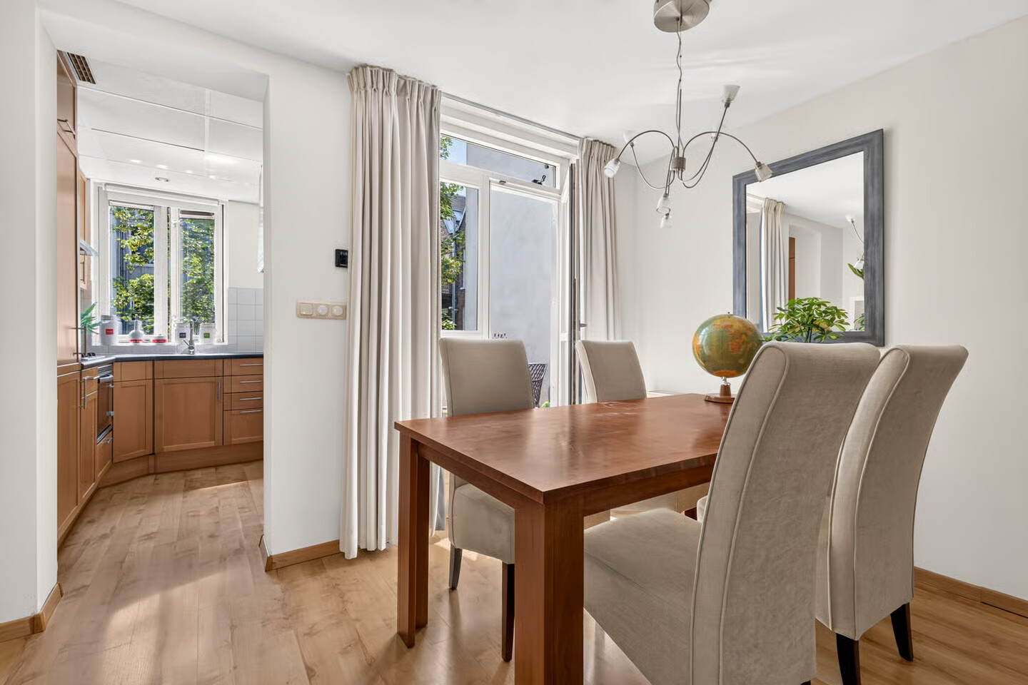 Studio te koop: Daniël Stalpertstraat 2A2, Amsterdam