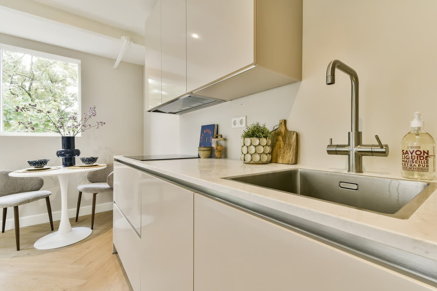 Studio te koop: Albert Cuypstraat 258-4A, Amsterdam