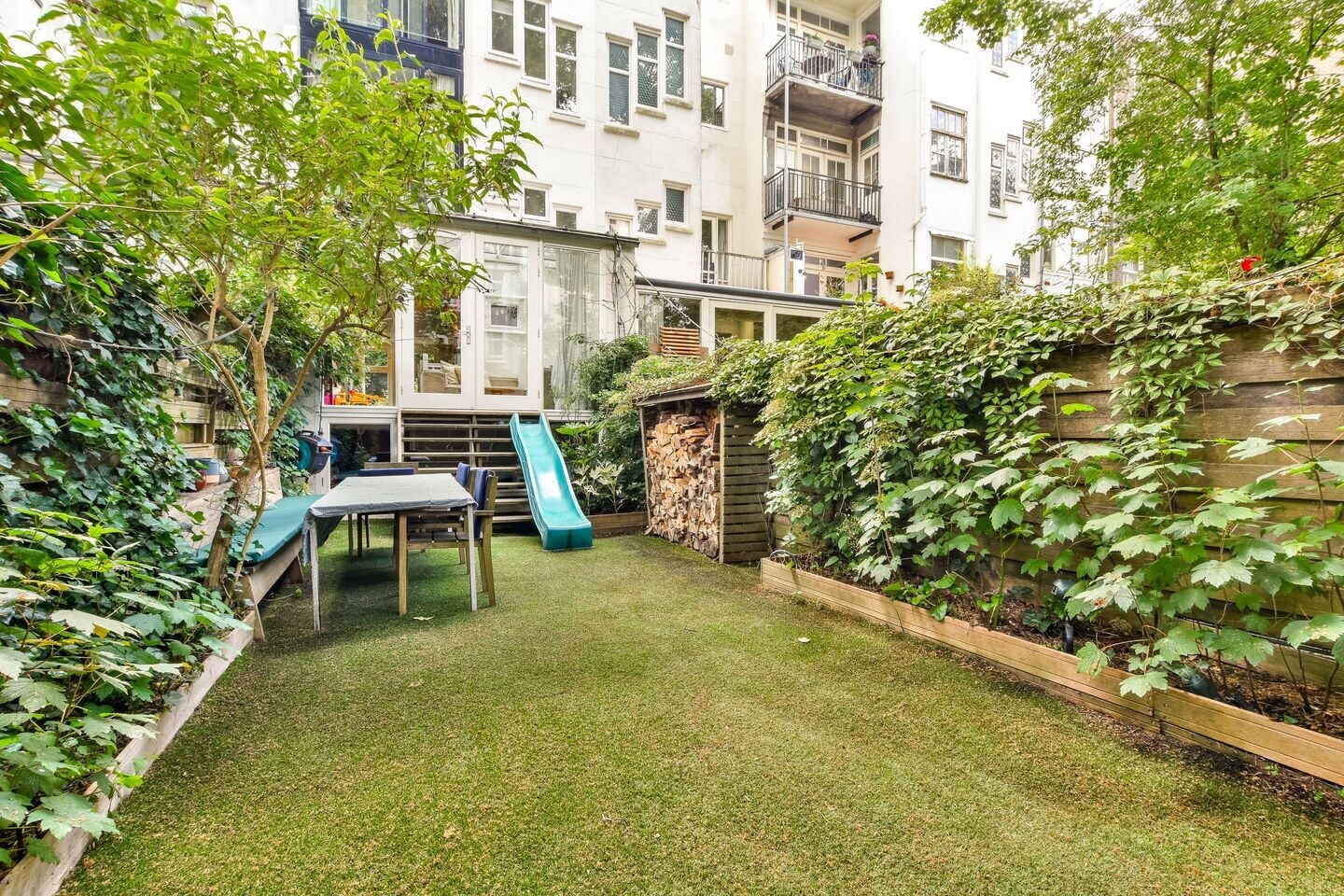 Tussenwoning te koop: Sarphatipark 73, Amsterdam