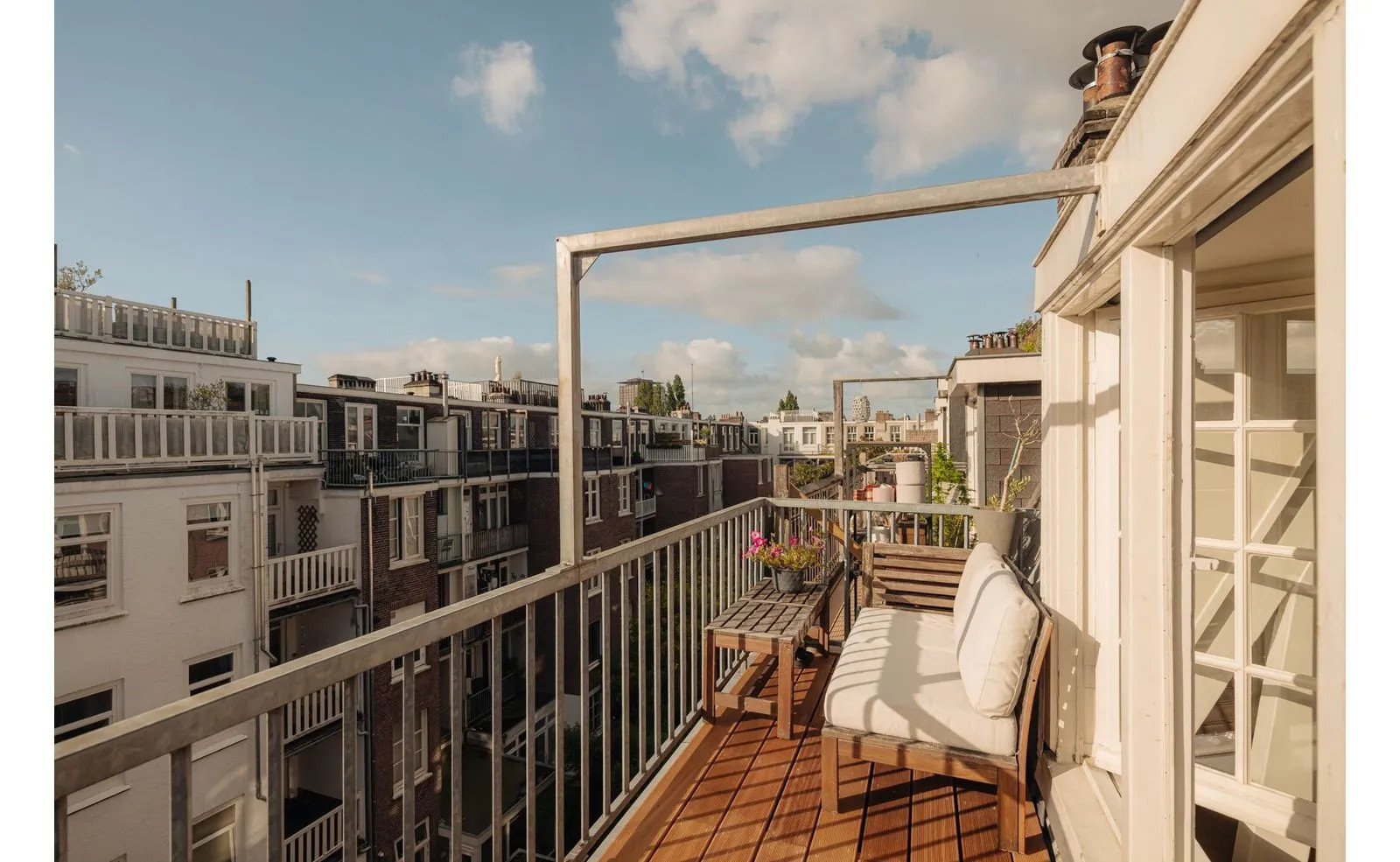 Studio te koop: Rustenburgerstraat 145-3, Amsterdam