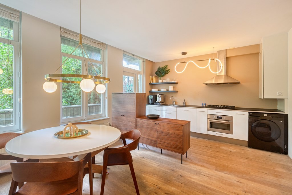 Appartement te koop: Tweede Jacob van Campenstraat 104A, Amsterdam