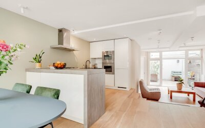 Rustenburge. 73-H
