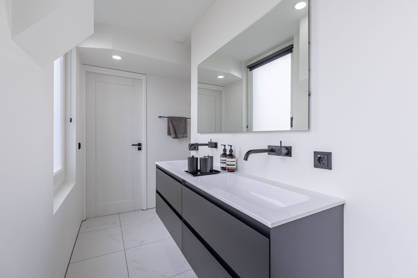 Appartement te koop: Sint Willibrordusstraat 16C, Amsterdam