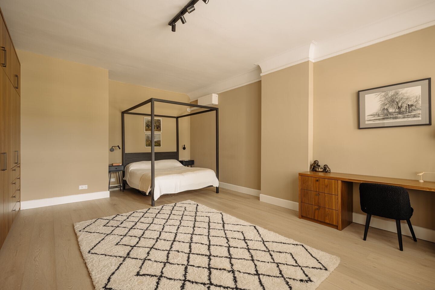 Tussenwoning te koop: Valeriusplein 34, Amsterdam
