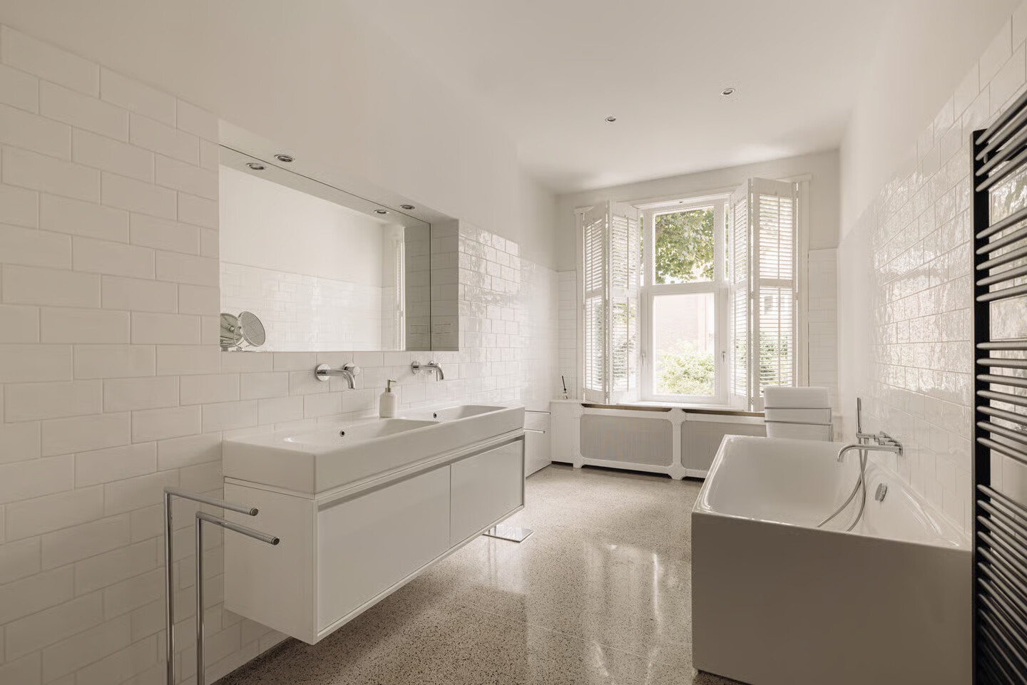 Tussenwoning te koop: Valeriusplein 34, Amsterdam