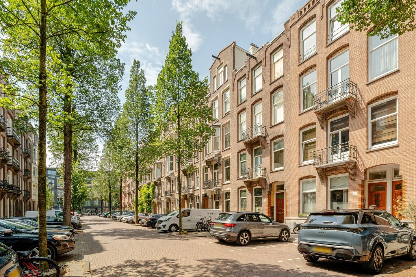 Appartement te koop: Johannes Verhulststraat 206-2, Amsterdam