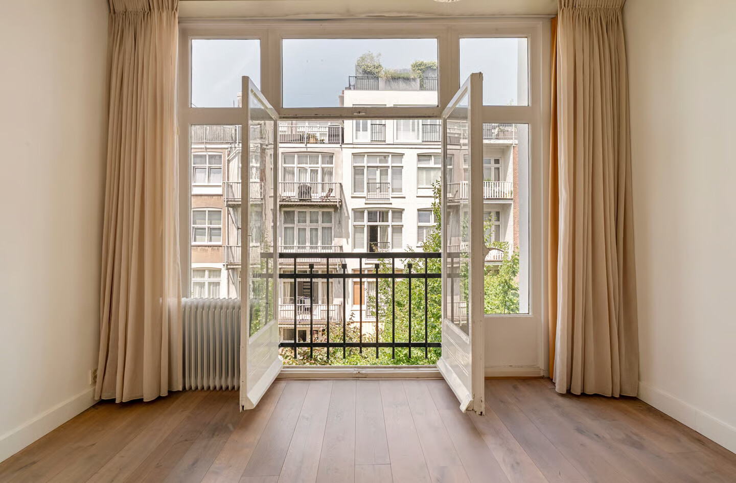 Appartement te koop: Johannes Verhulststraat 206-2, Amsterdam