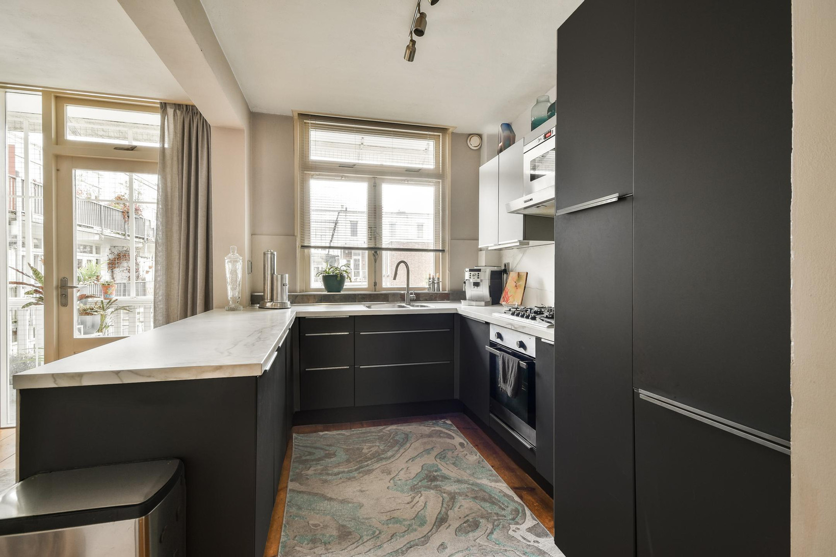 Studio te koop: Vaartstraat 48-3, Amsterdam