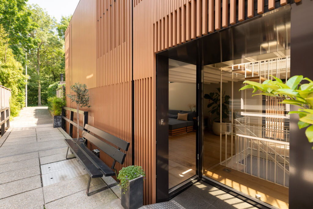 Woning te koop: Jachthavenweg 28A, Amsterdam