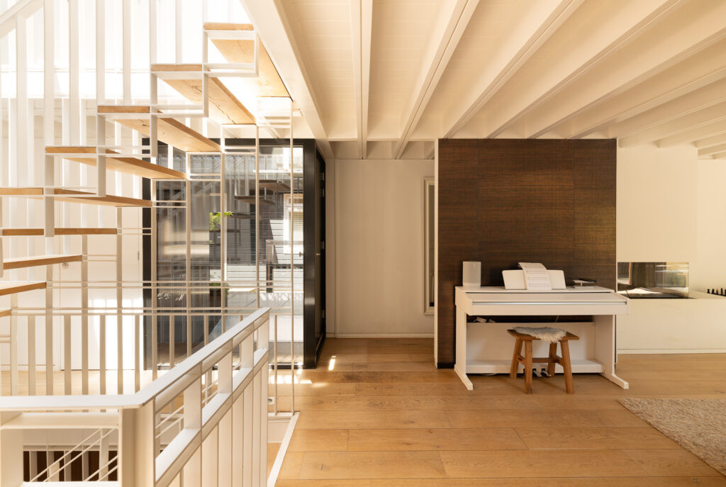 Woning te koop: Jachthavenweg 28A, Amsterdam