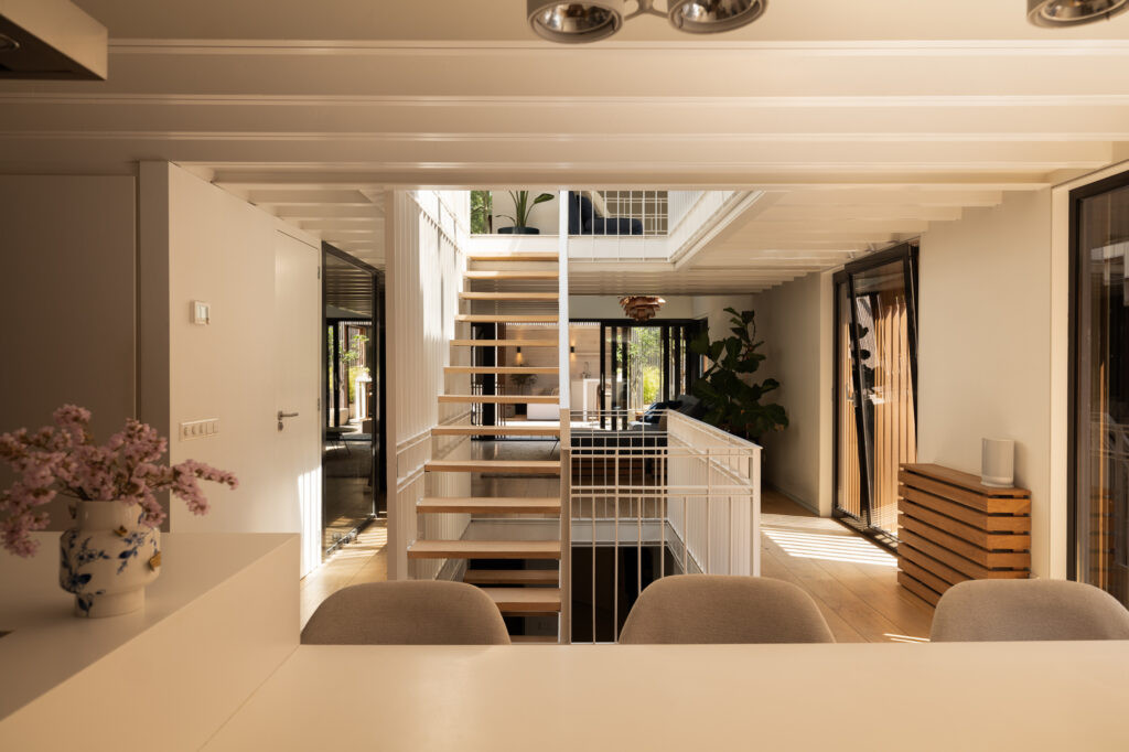 Woning te koop: Jachthavenweg 28A, Amsterdam