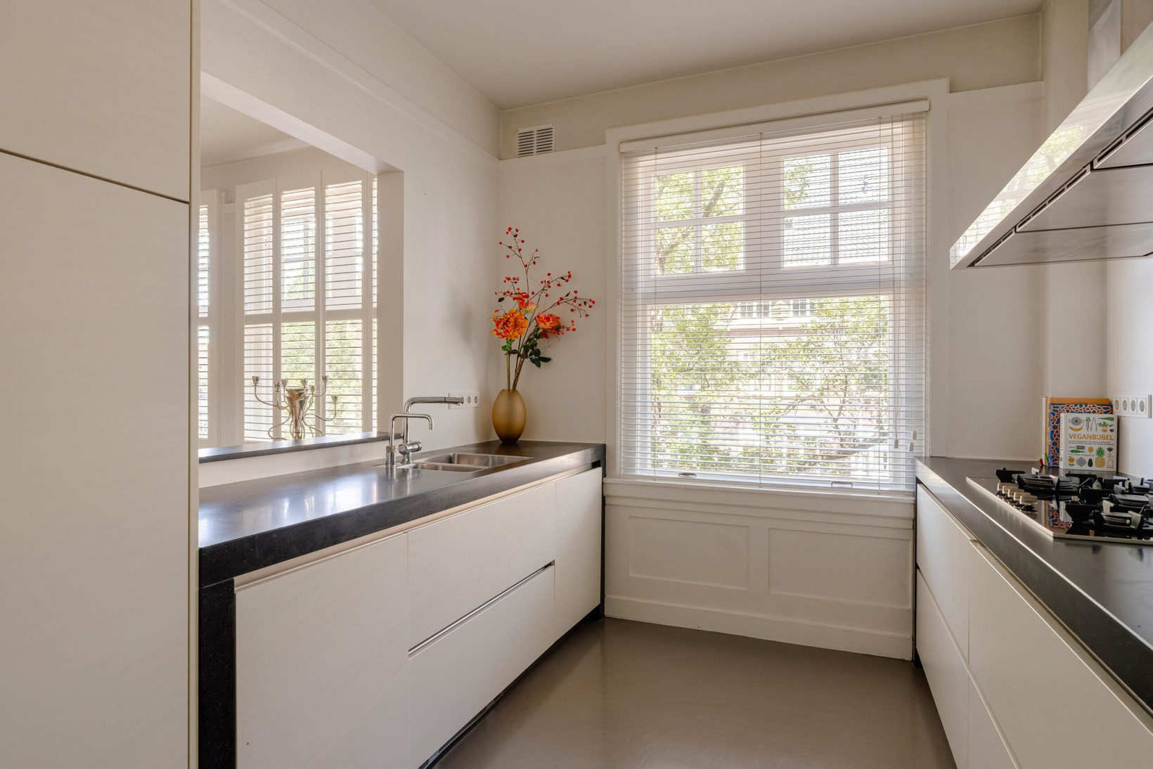 Appartement te koop: Gerrit van der Veenstraat 123-2, Amsterdam