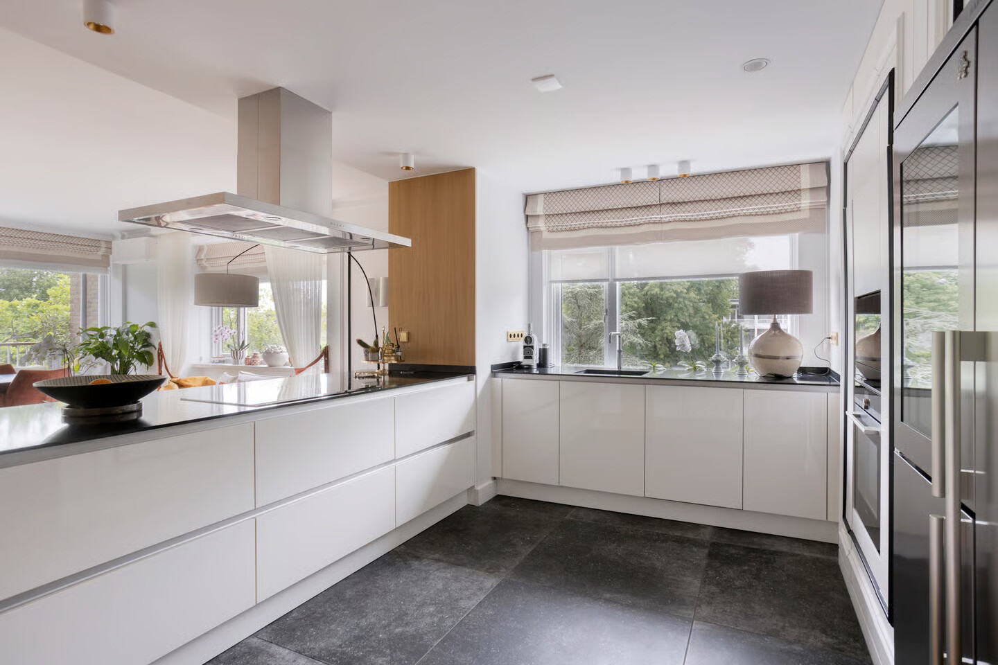 Appartement te koop: Beethovenstraat 221, Amsterdam