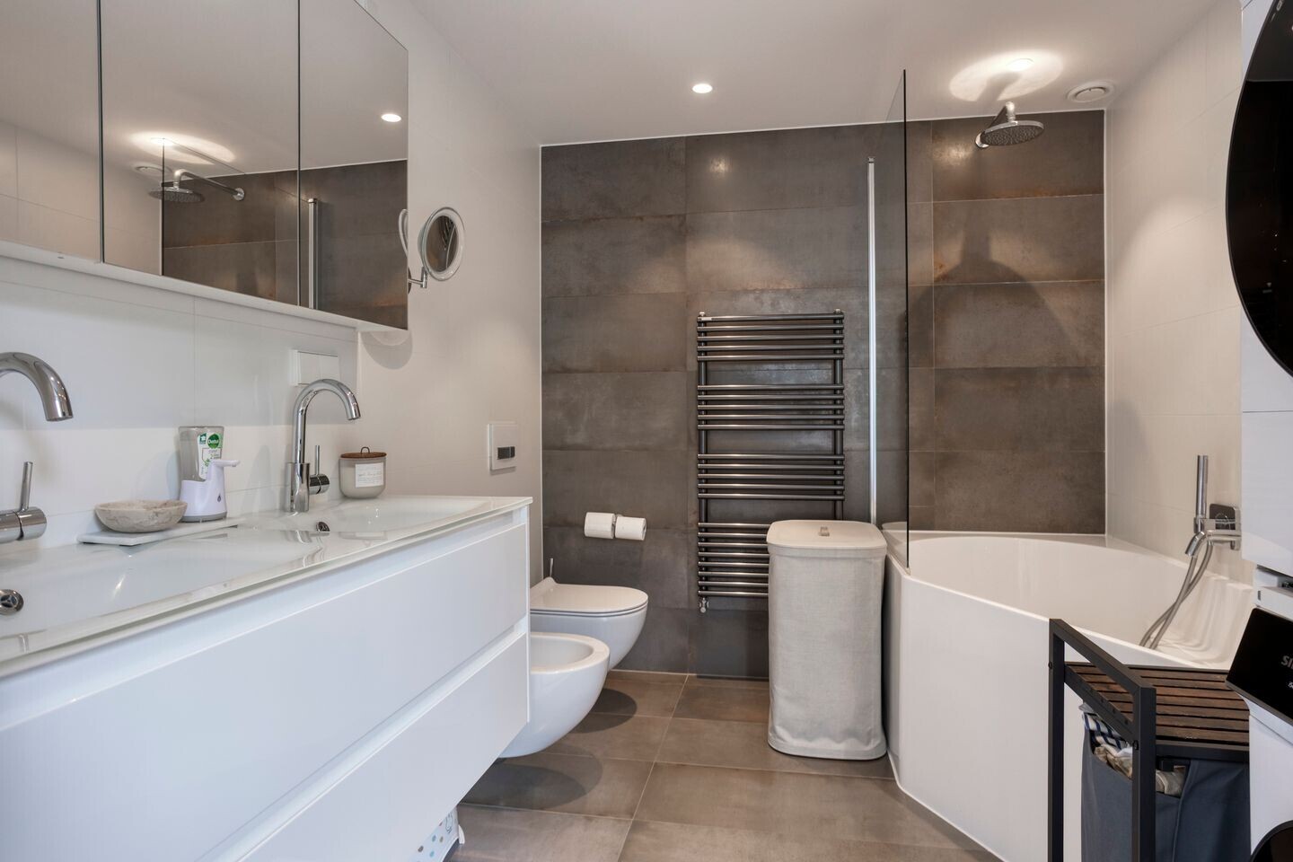 Appartement te koop: Beethovenstraat 221, Amsterdam