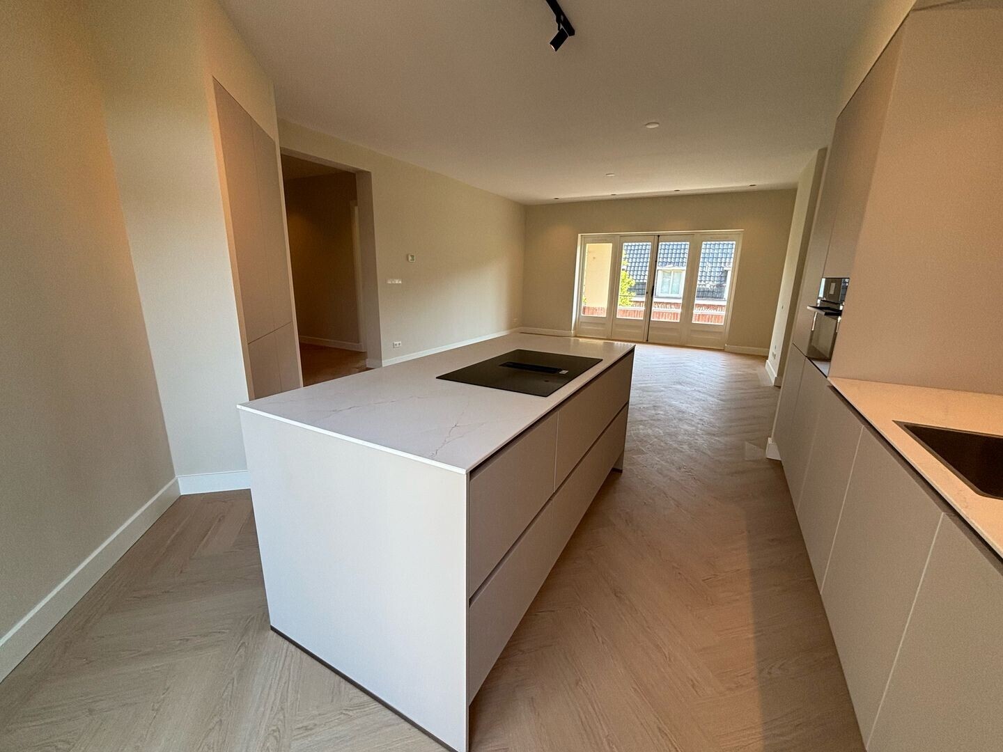 Appartement te huur: Breughelstraat 10-3, Amsterdam