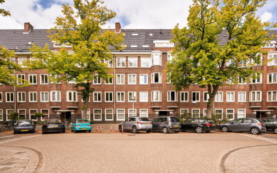 Deurloostra. 32-3