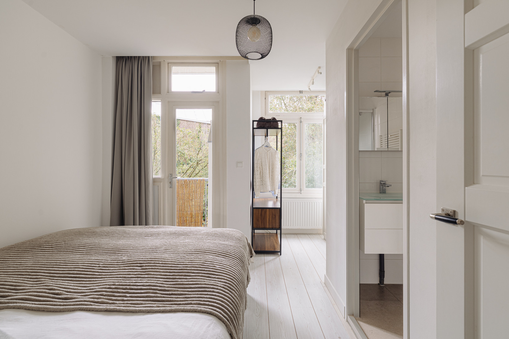 Appartement te koop: Kromme-Mijdrechtstraat 57-1, Amsterdam