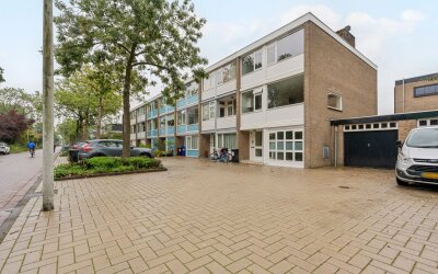 Huis te koop Van der Boechorststraat 42