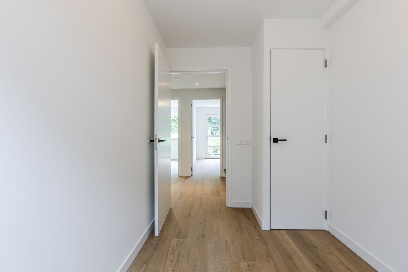 Tussenwoning te koop: Amstelveenseweg 1166, Amsterdam