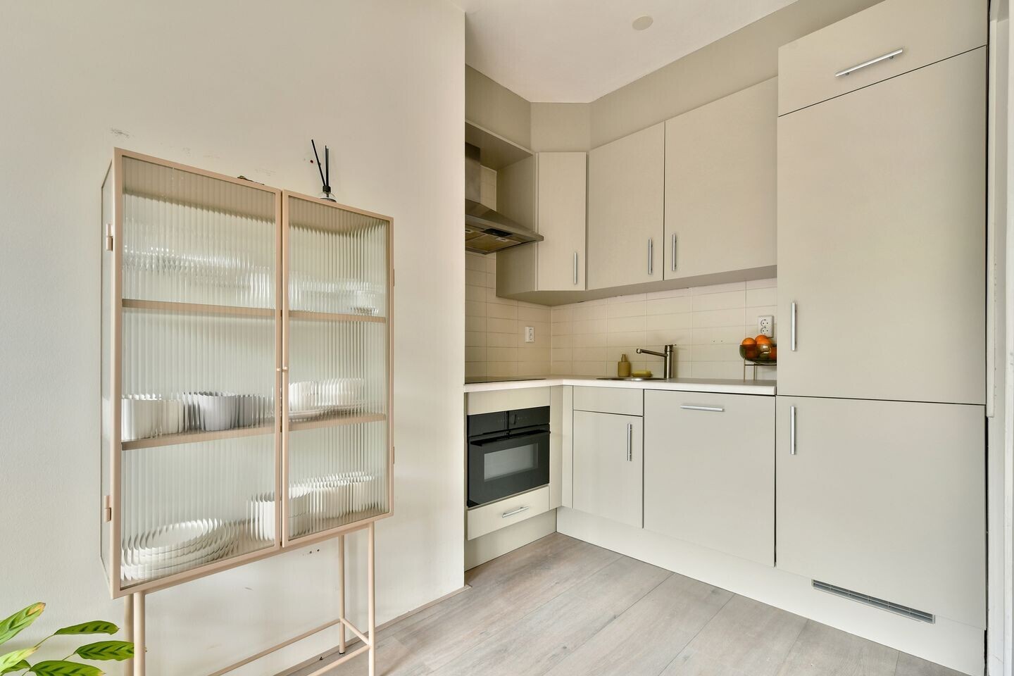 Studio te koop: Van Nijenrodeweg 677, Amsterdam