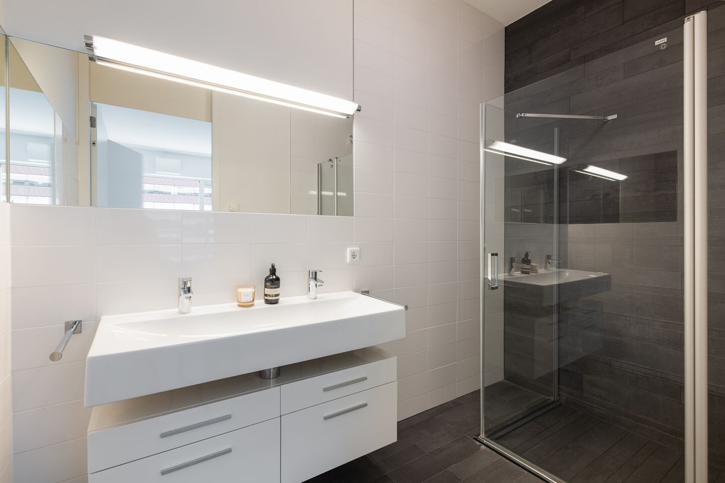 Appartement te koop: Claude Debussylaan 39, Amsterdam