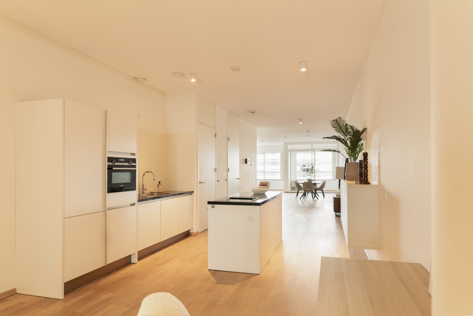 Appartement te koop: Gustav Mahlerlaan 130, Amsterdam