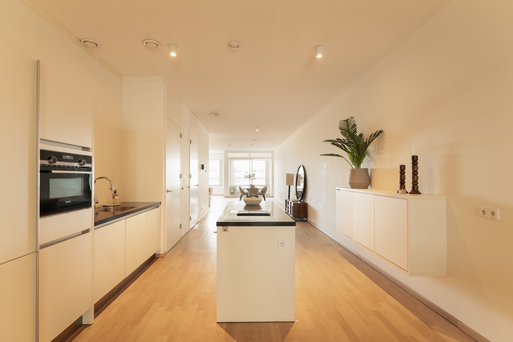 Appartement te koop: Gustav Mahlerlaan 130, Amsterdam
