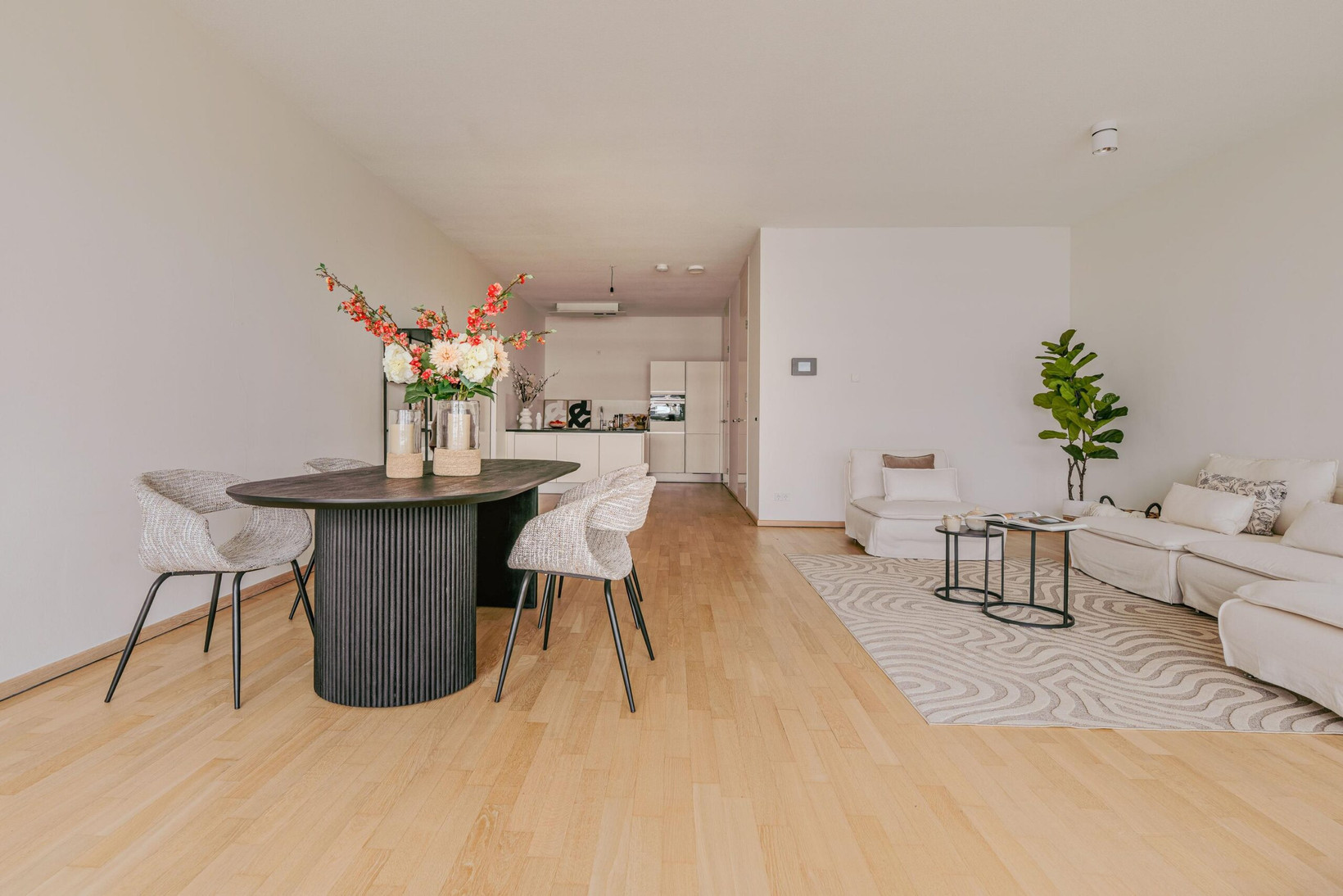 Appartement te koop: Gustav Mahlerlaan 212, Amsterdam