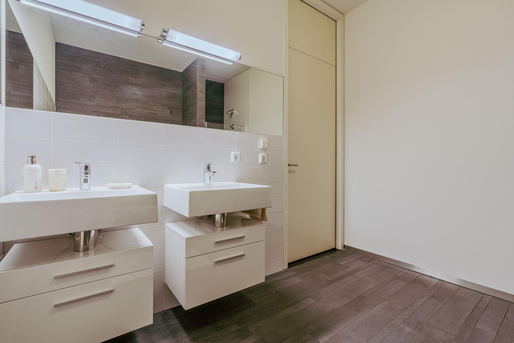 Appartement te koop: Gustav Mahlerlaan 212, Amsterdam