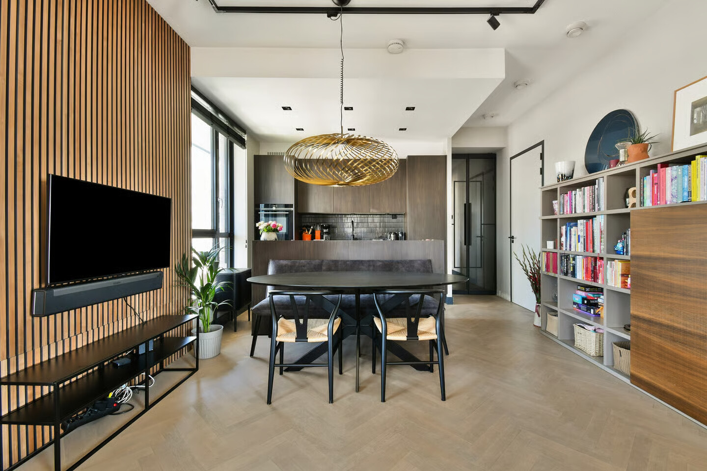 Appartement te koop: Gustav Mahlerlaan 347, Amsterdam