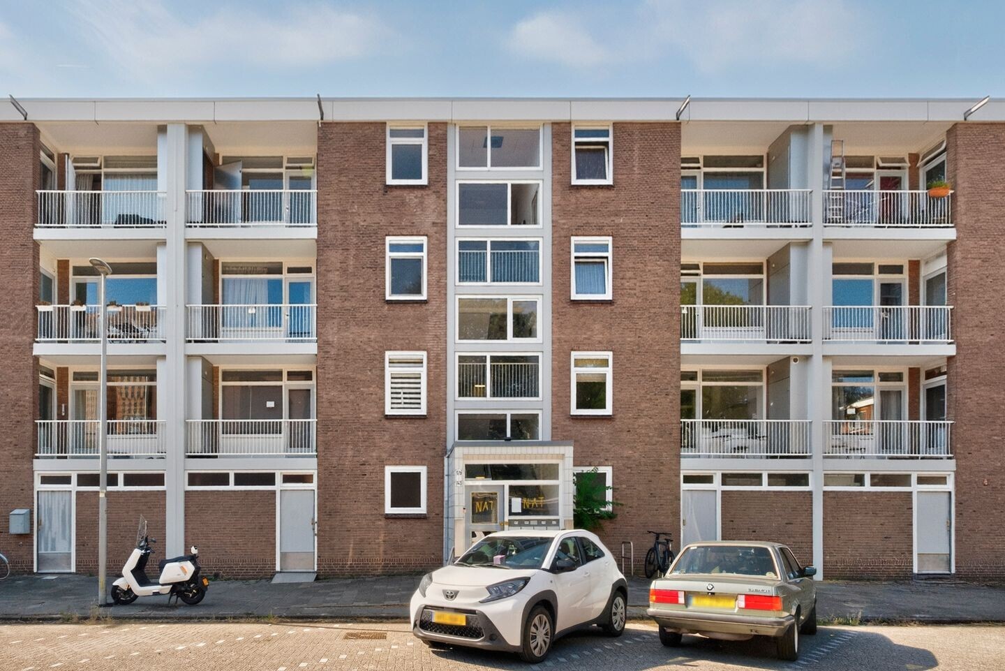 Appartement te koop: Ennemaborg 135, Amsterdam
