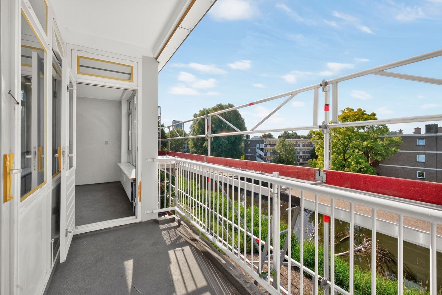 Appartement te koop: Ennemaborg 135, Amsterdam