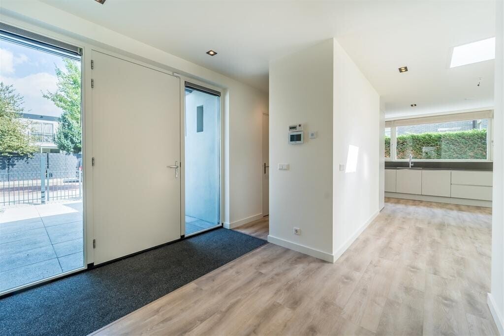 Vrijstaande woning te huur: Ouborg 6, Amsterdam