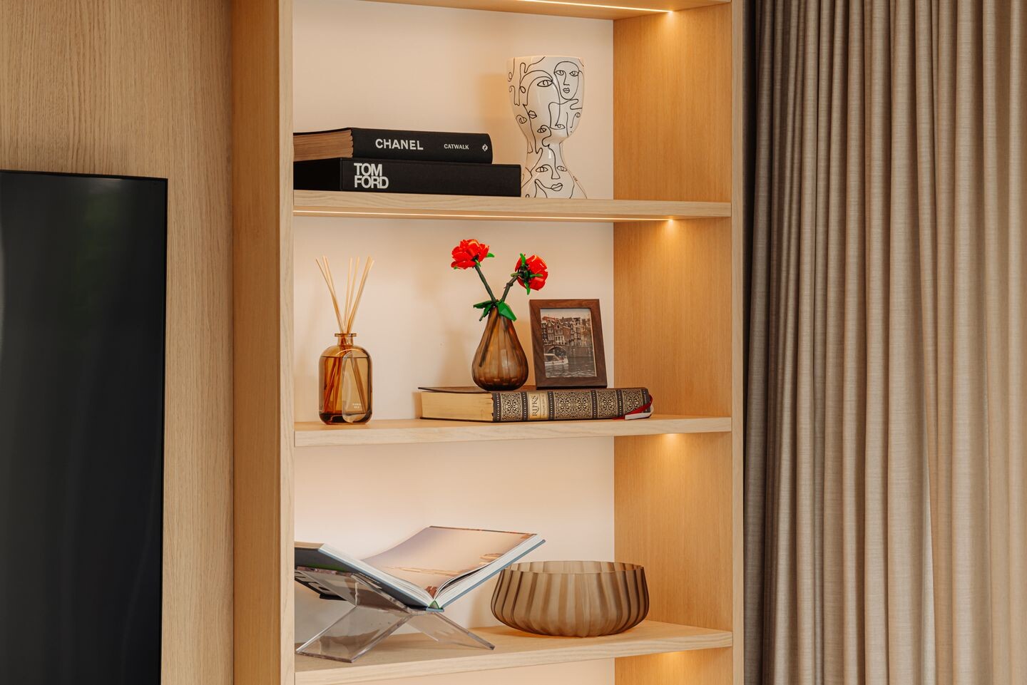 Tussenwoning te koop: Hillenraadt 30, Amsterdam