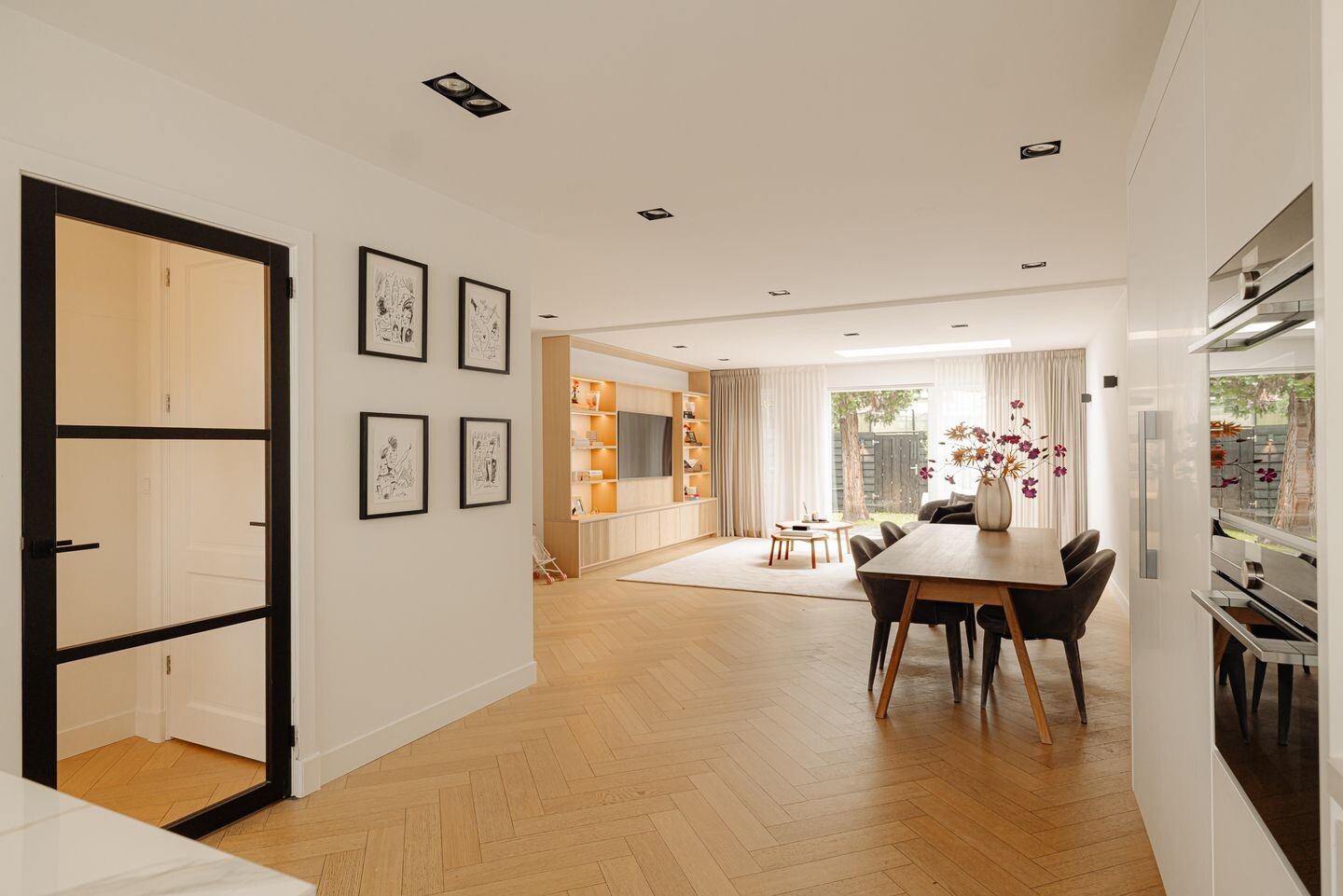 Tussenwoning te koop: Hillenraadt 30, Amsterdam