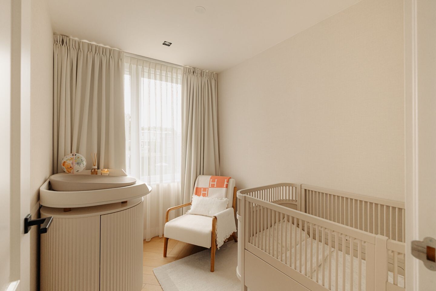Tussenwoning te koop: Hillenraadt 30, Amsterdam