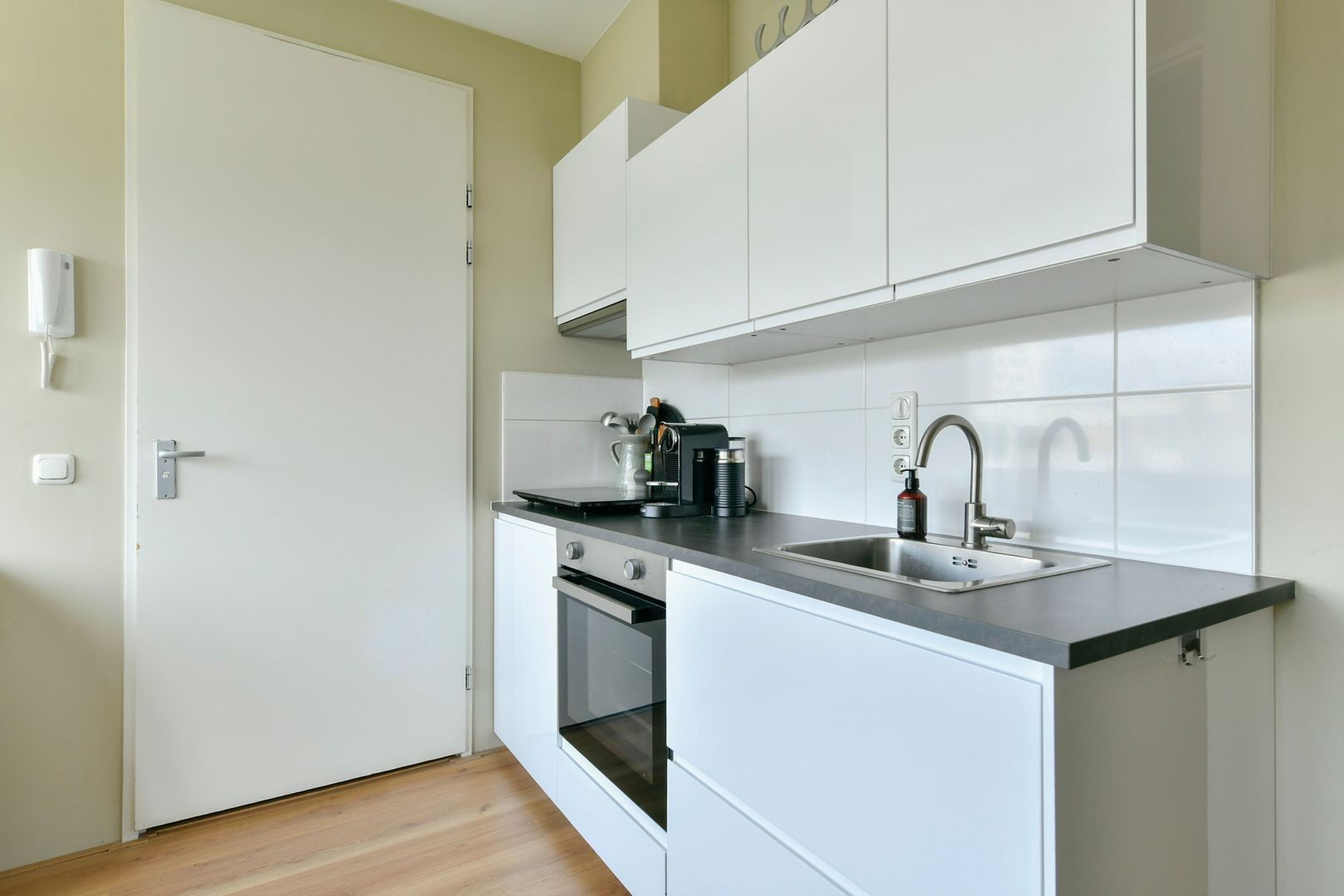 Studio te koop: Van Heenvlietlaan 264A, Amsterdam